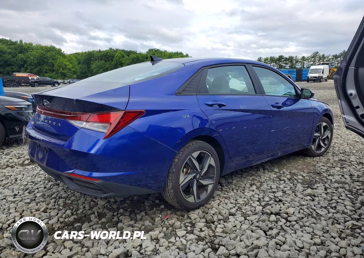 2023 Hyundai Elantra Sel VIN:KMHLS4AG2PU477439 - 3