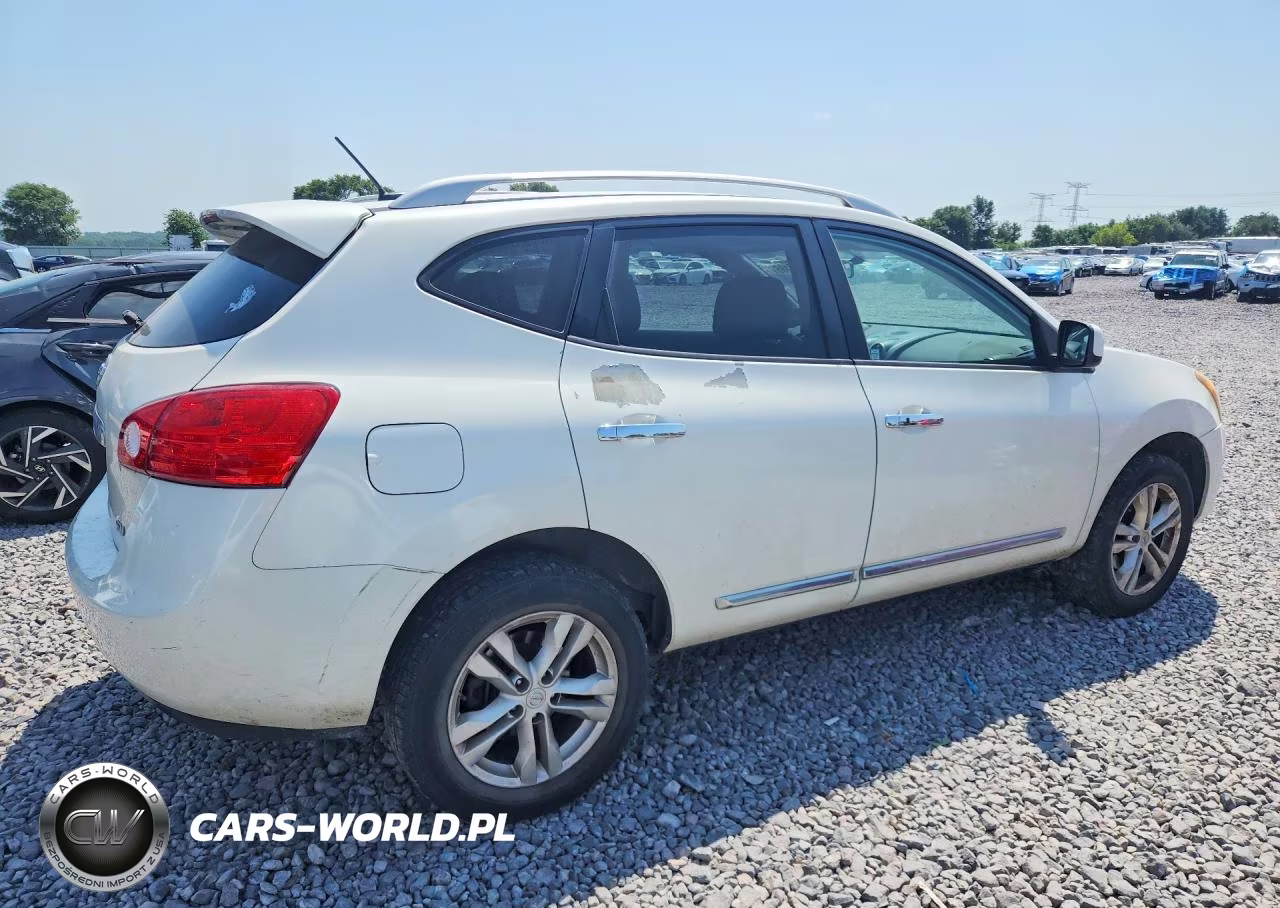 2013 Nissan Rogue S VIN:JN8AS5MV1DW646849 - 3