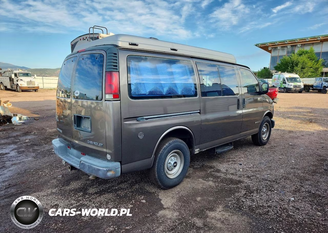 1999 Chevrolet Express G3500 VIN:1GCHG35R8X1107292 - 4