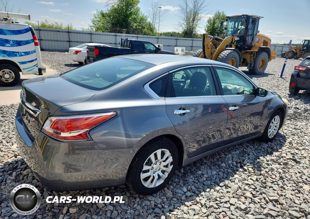 2015 Nissan Altima 2.5 S VIN:1N4AL3AP4FN347342 - 3