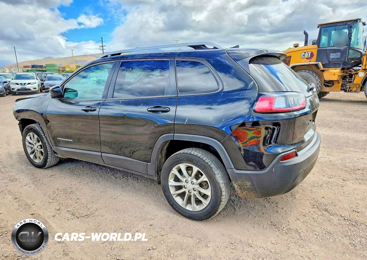 2020 Jeep Cherokee Latitude VIN:1C4PJLCBXLD632057 - 2