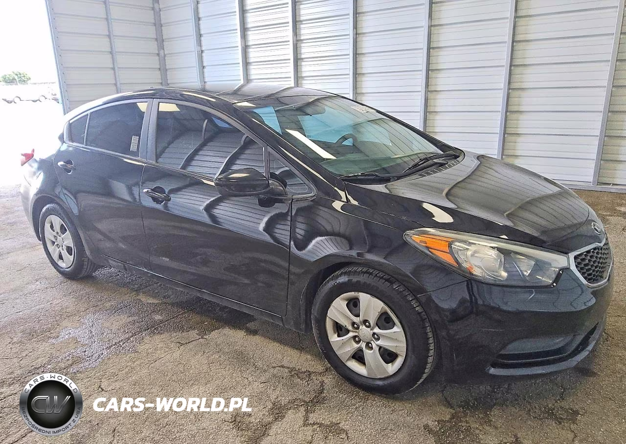 2016 Kia Forte Lx VIN:KNAFK4A67G5561885 - 4