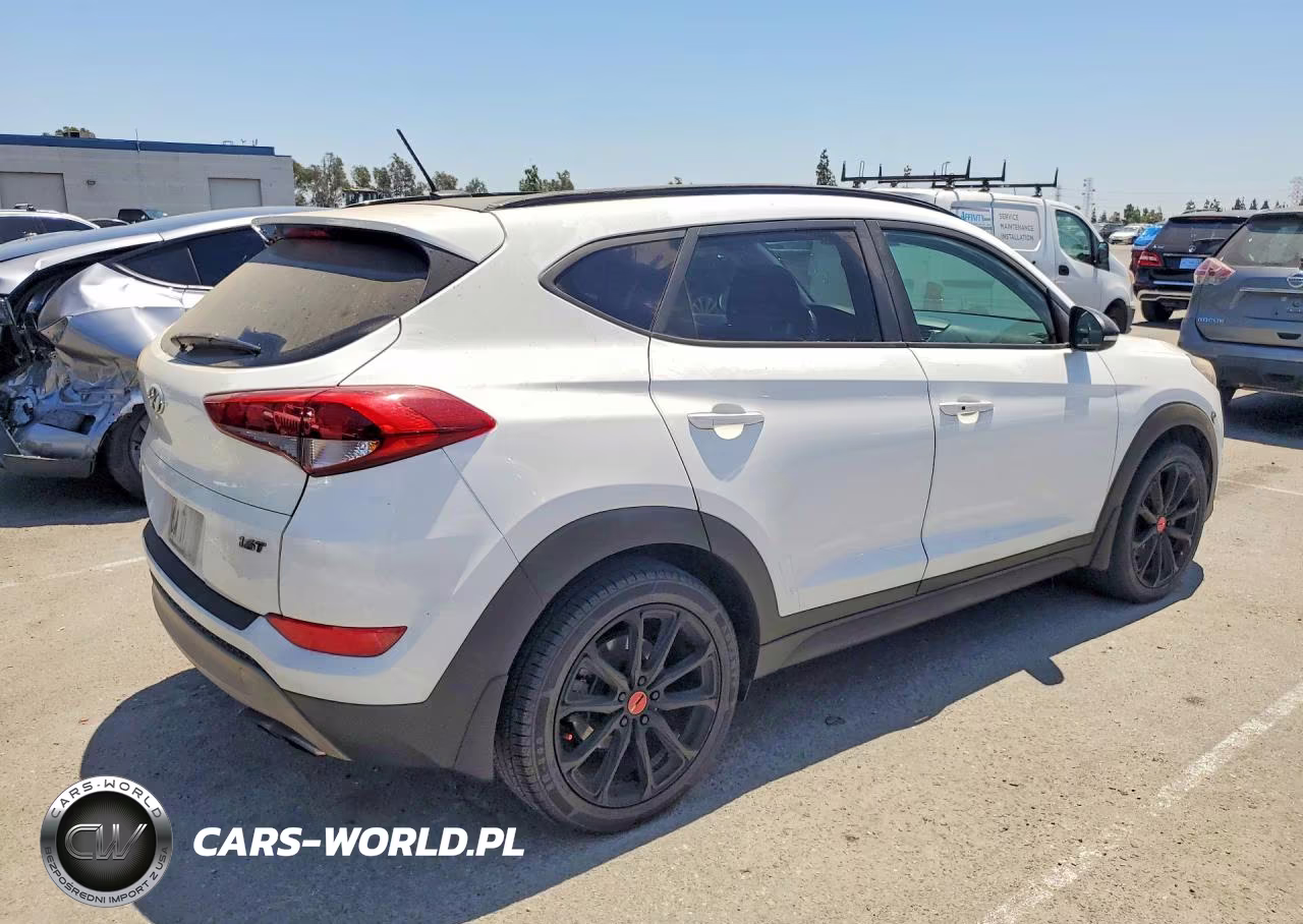 2017 Hyundai Tucson Night VIN:KM8J33A2XHU553509 - 3