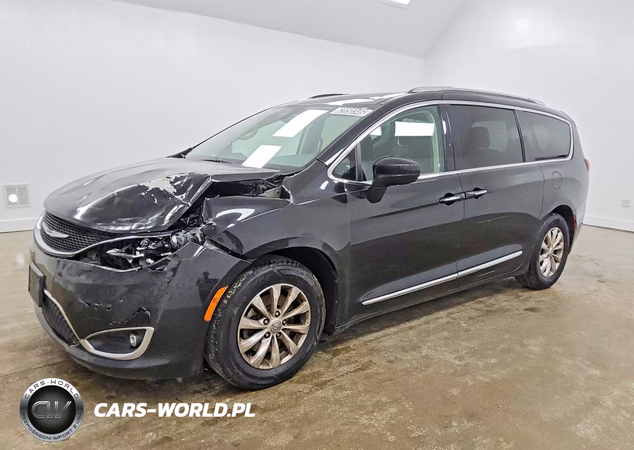 2019 Chrysler Pacifica Touring L