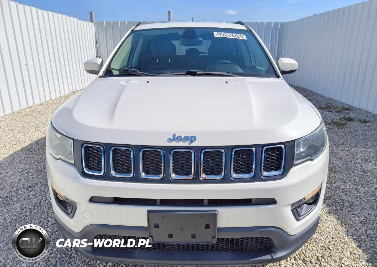 2018 Jeep Compass Latitude VIN:3C4NJDBB5JT138839 - 5