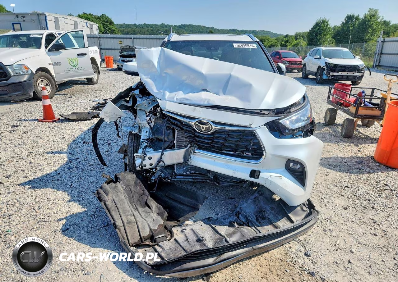 2025 Toyota Highlander Platinum VIN:5TDKDRBH9SS580255 - 5