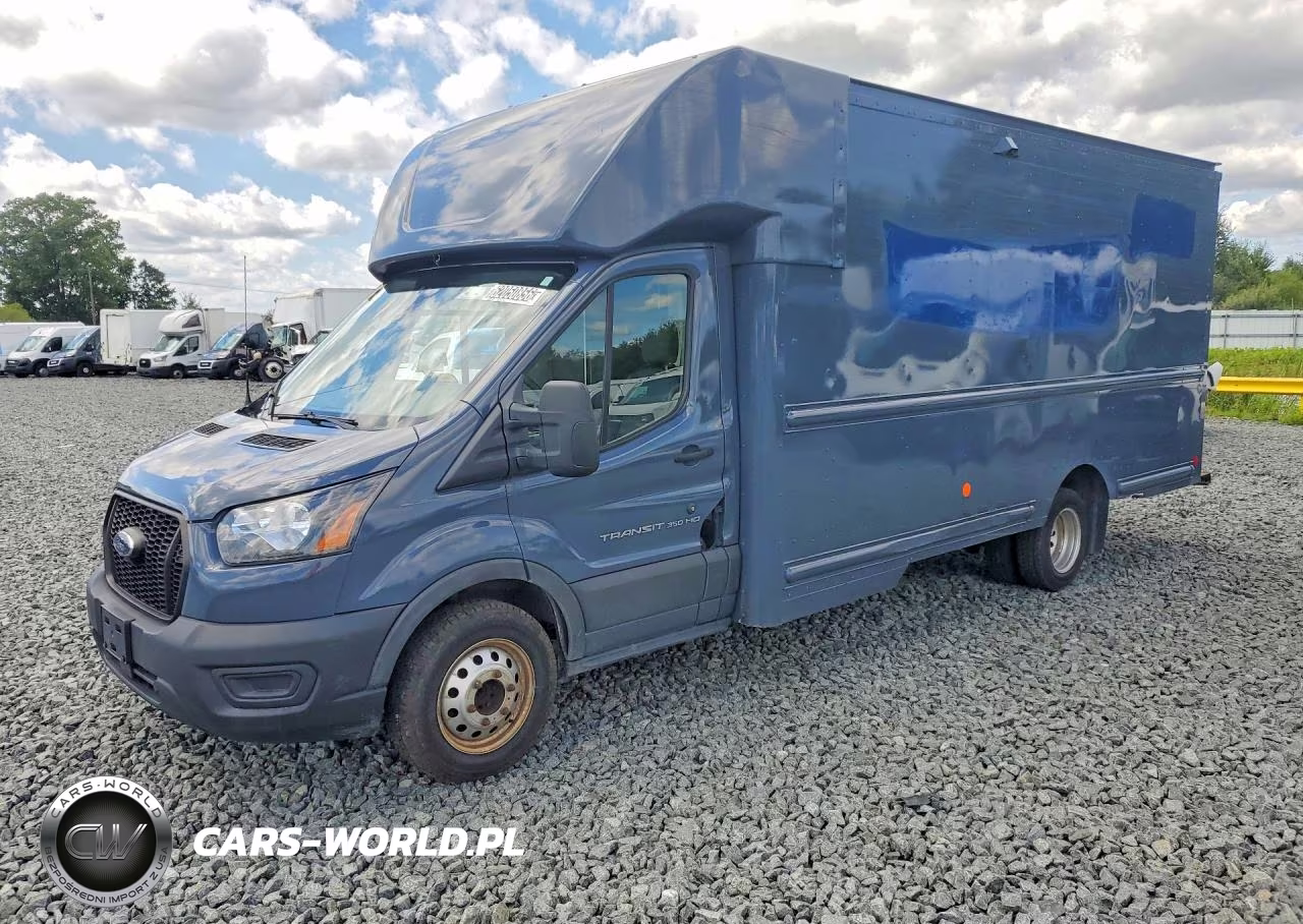 2021 Ford Transit Delivery Truck