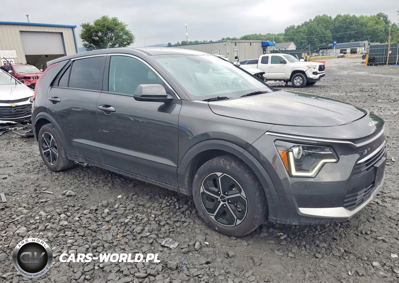 2026 Kia Niro Lx VIN:KNDCP3LE2T5322969 - 4