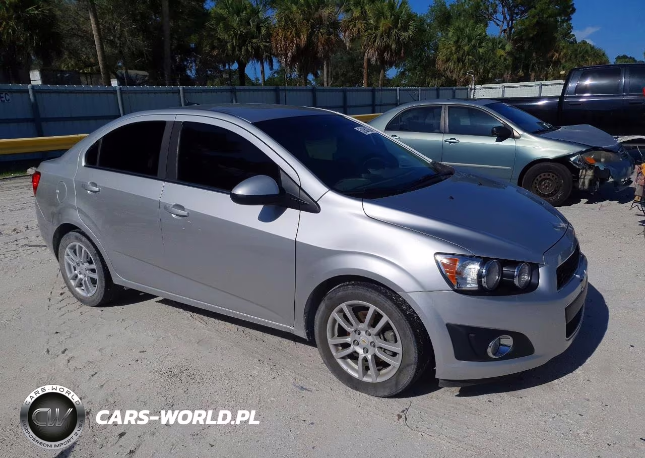 2012 Chevrolet Sonic Lt VIN:1G1JC5SH9C4152912 - 4