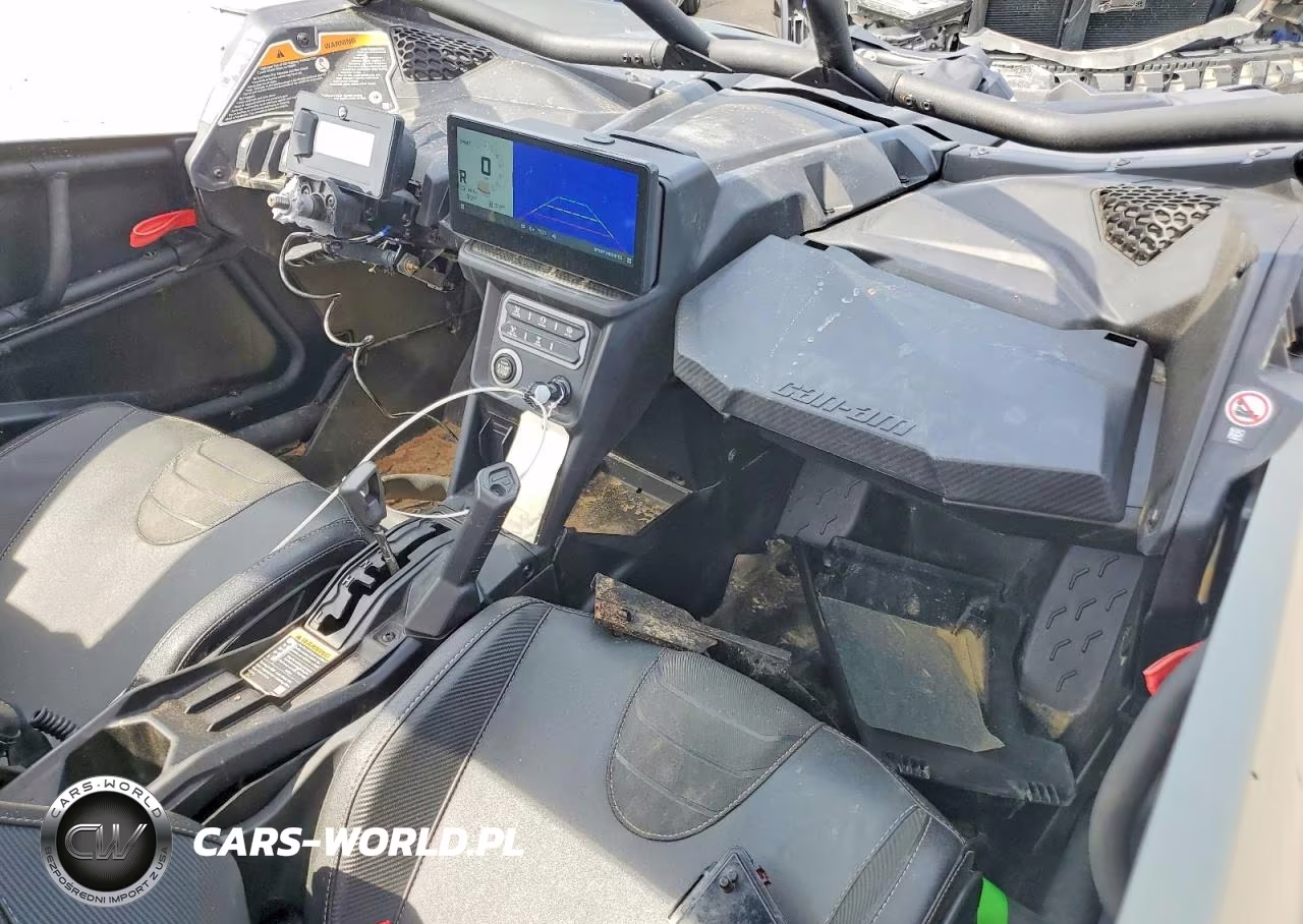 2026 Can-Am Maverick X3 Utility Vehicle VIN:3JBVVAV45TE001359 - 5