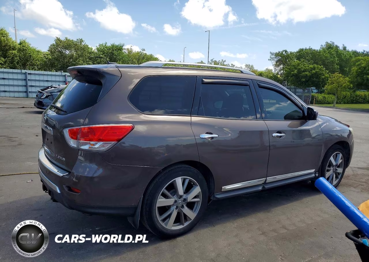 2015 Nissan Pathfinder Platinum VIN:5N1AR2MN5FC626643 - 3