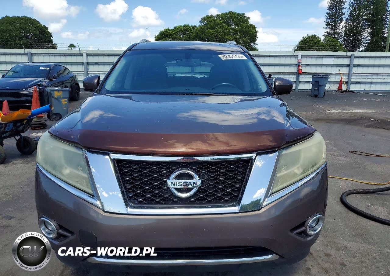 2015 Nissan Pathfinder Platinum VIN:5N1AR2MN5FC626643 - 5