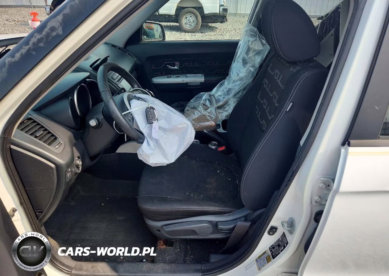2012 Kia Soul + VIN:KNDJT2A66C7362694 - 7
