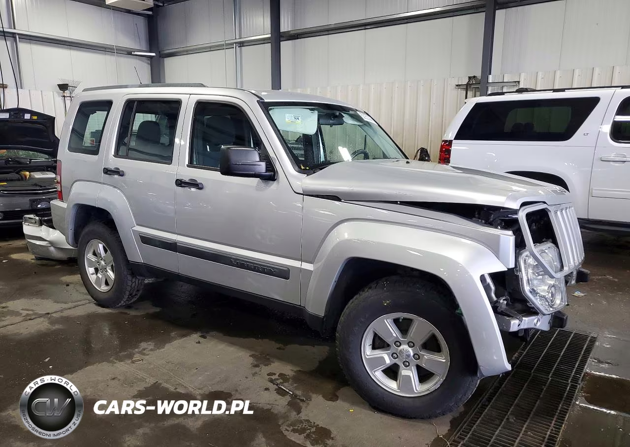 2011 Jeep Liberty Sport VIN:1J4PN2GK4BW555997 - 4