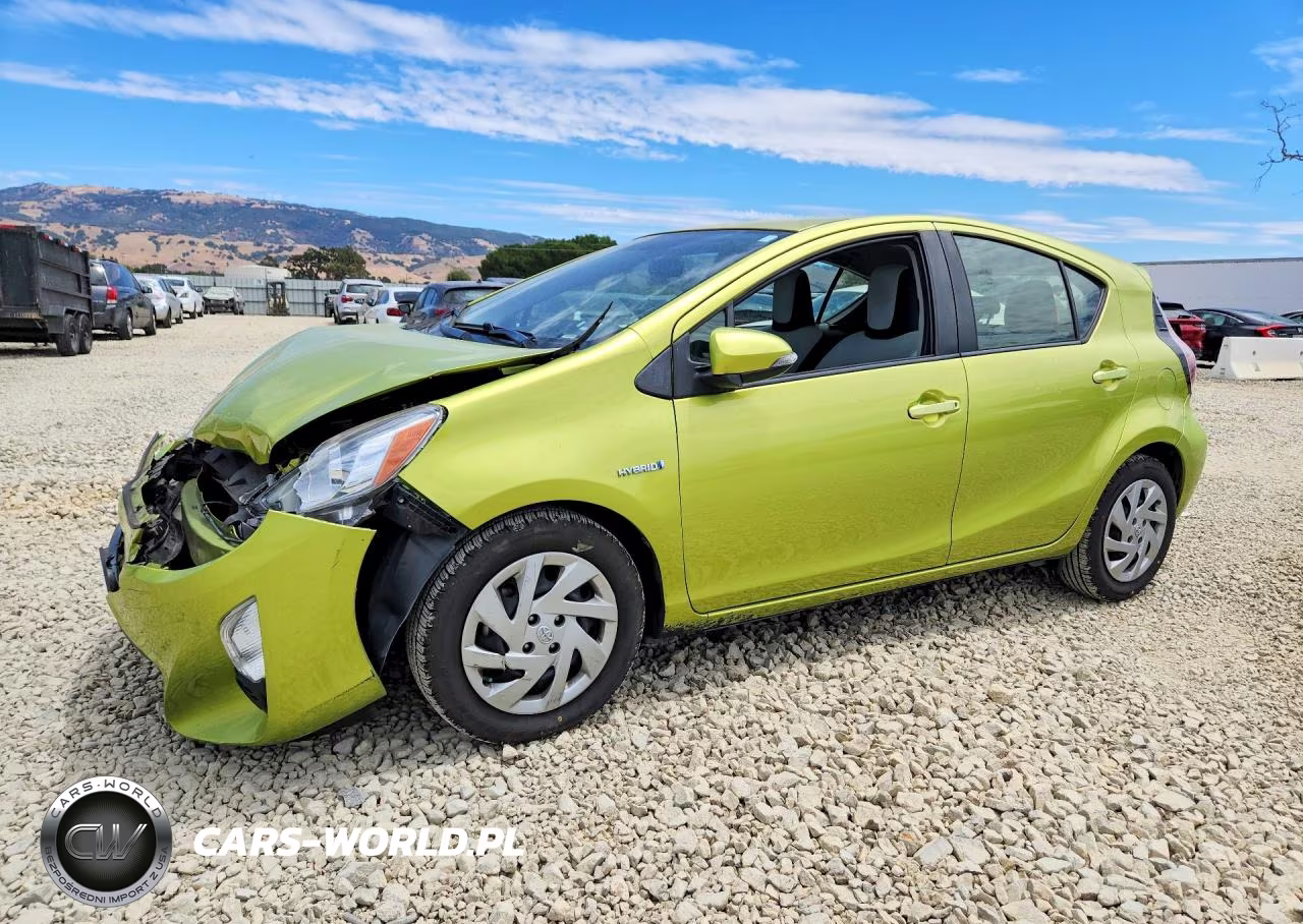 2015 Toyota Prius C One – zdjęcie 1 z 12
