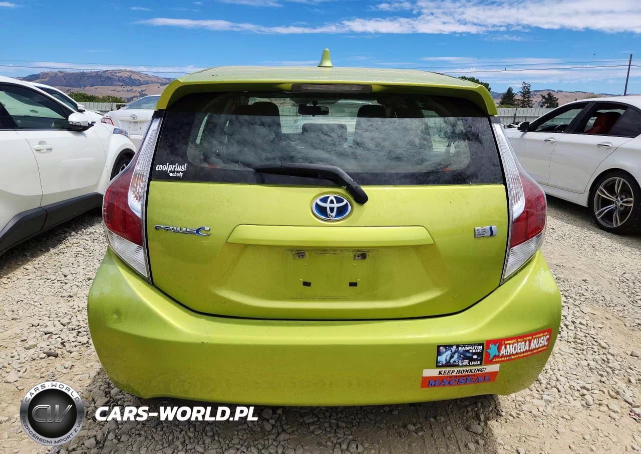 2015 Toyota Prius C One VIN:JTDKDTB39F1091925 - 6