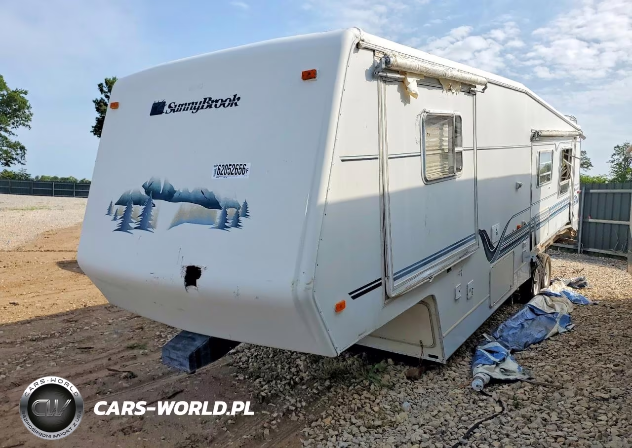 1998 Sunline Transport VIN:4UBBS0R20W1H11057 - 2
