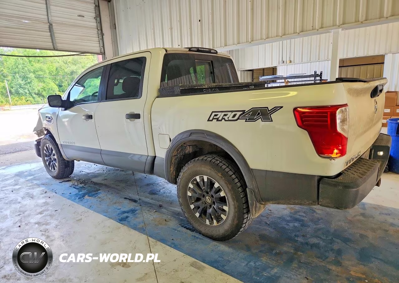 2017 Nissan Titan Pro-4X VIN:1N6AA1E53HN549246 - 2
