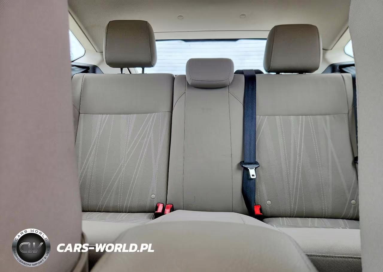 2015 Ford Focus Se VIN:1FADP3K26FL200164 - 10