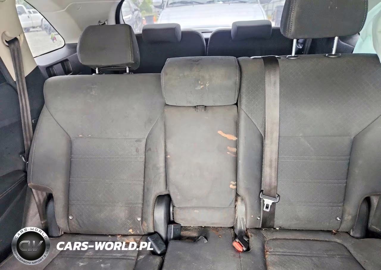 2020 Kia Sorento L VIN:5XYPG4A33LG657027 - 10