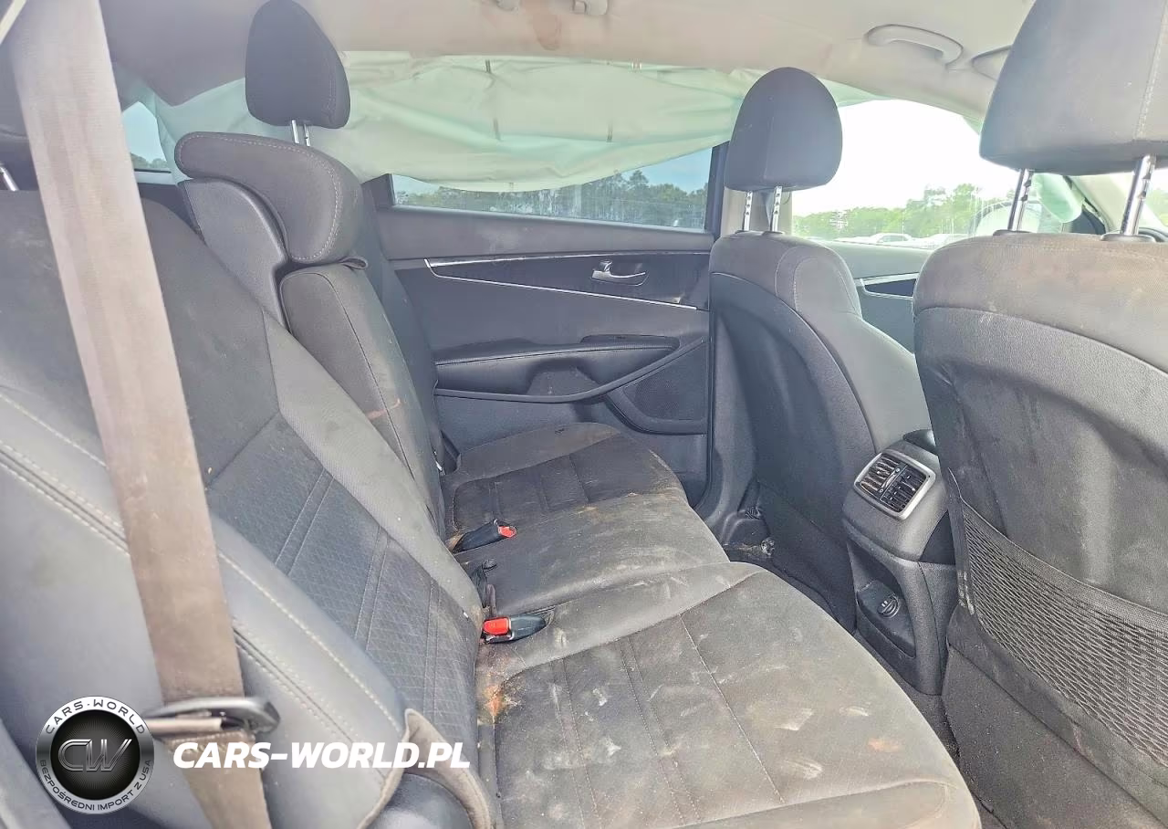 2020 Kia Sorento L VIN:5XYPG4A33LG657027 - 11
