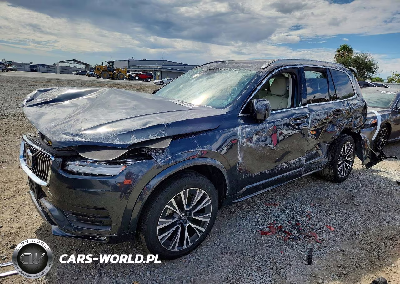 2022 Volvo Xc90 T5 Momentum – zdjęcie 1 z 13