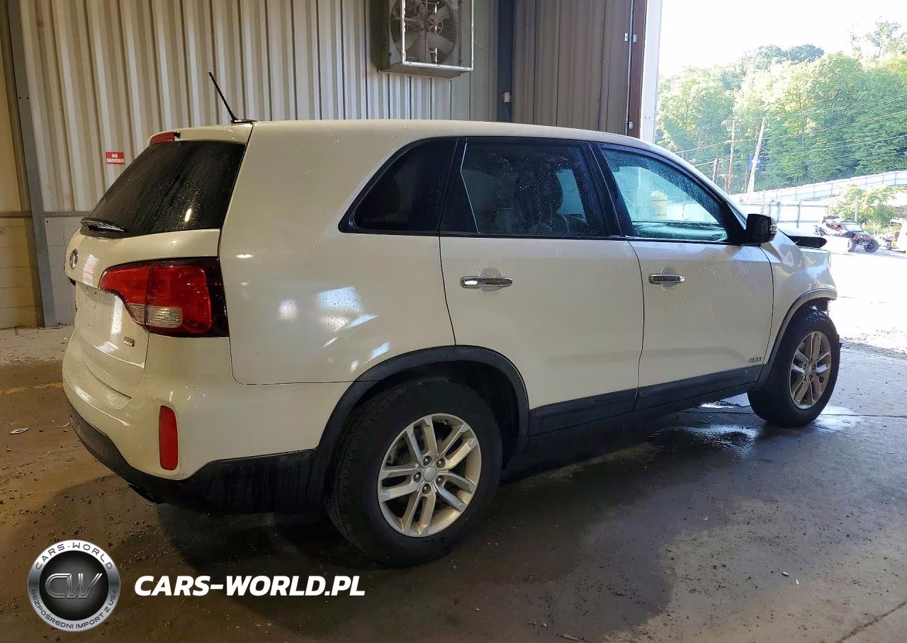 2014 Kia Sorento Lx VIN:5XYKTCA63EG457598 - 3