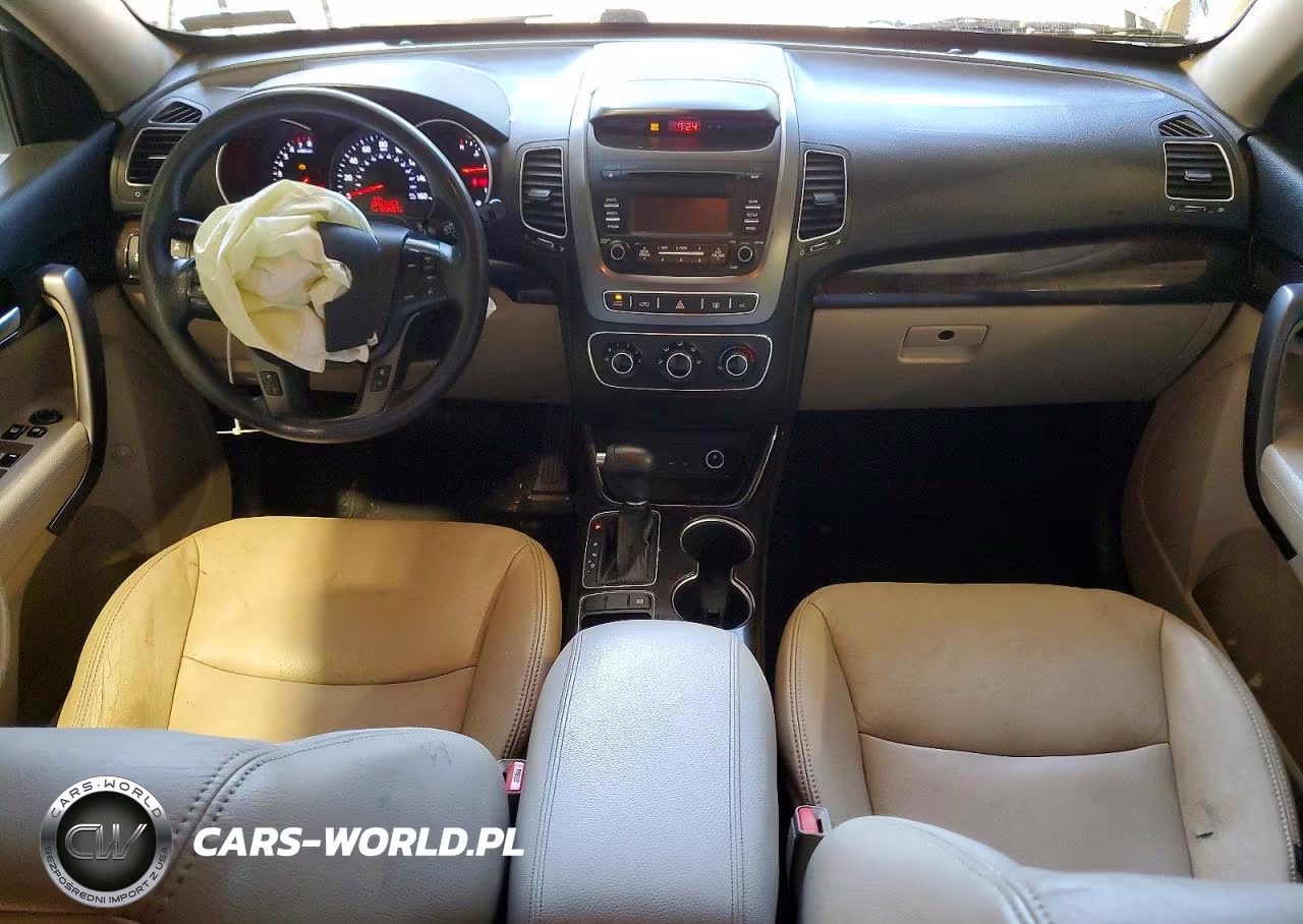 2014 Kia Sorento Lx VIN:5XYKTCA63EG457598 - 8