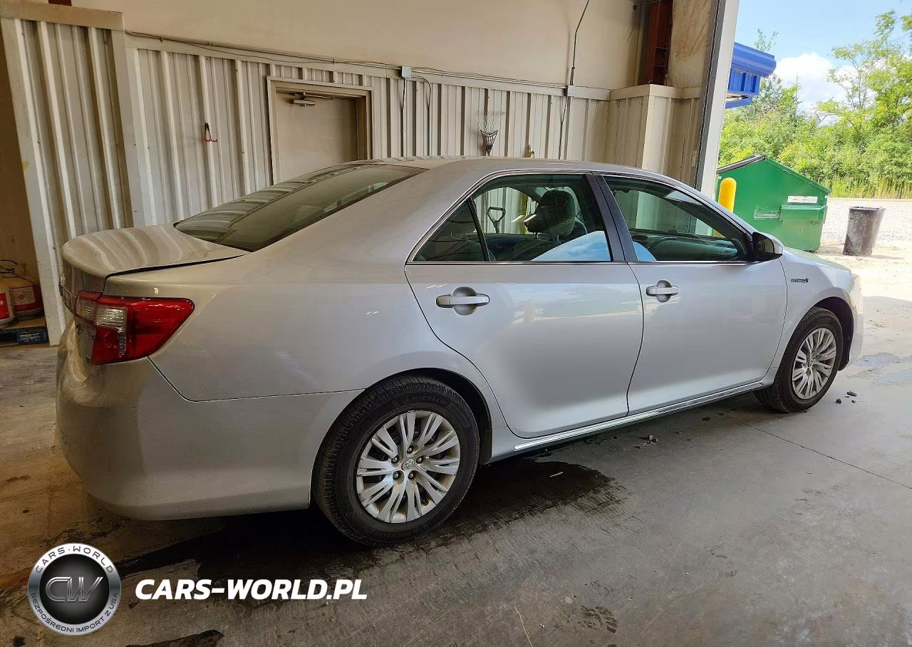 2014 Toyota Camry Hybrid Le VIN:4T1BD1FKXEU109623 - 3