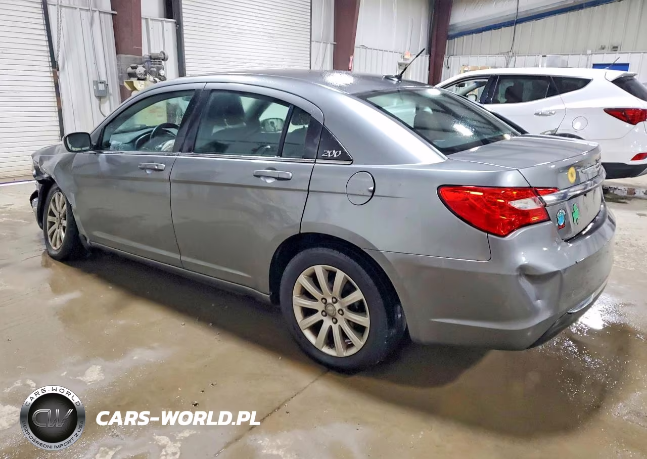 2011 Chrysler 200 Touring VIN:1C3BC1FB2BN624276 - 2