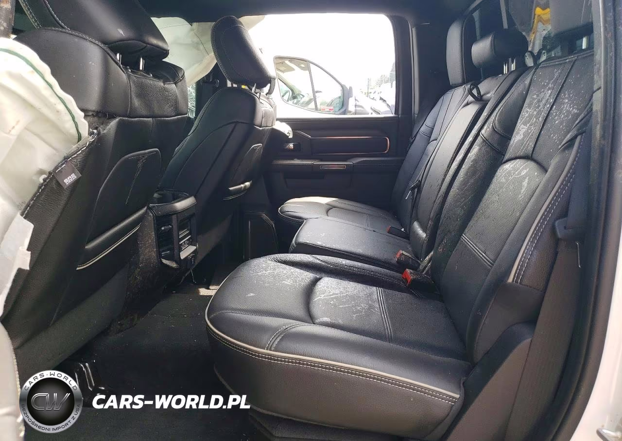 2024 Ram 3500 Limited VIN:3C63R3RL5RG130177 - 10