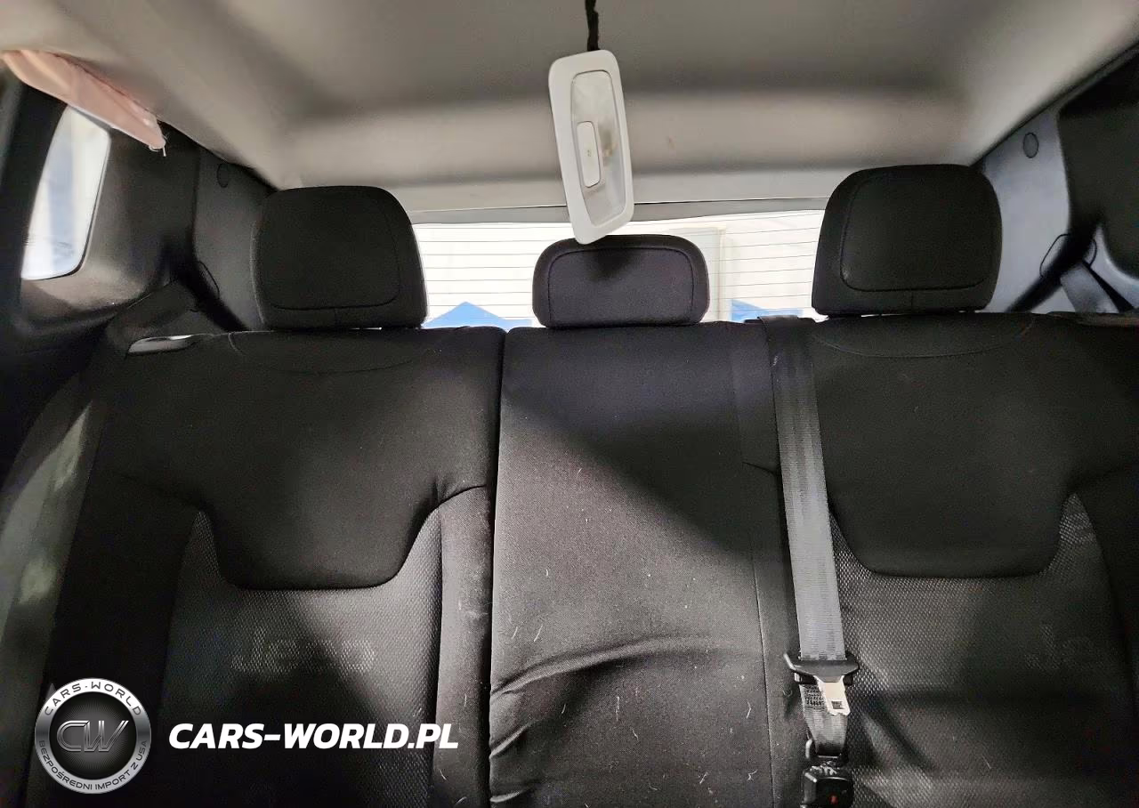 2017 Jeep Renegade Sport VIN:ZACCJBAH6HPE94560 - 10