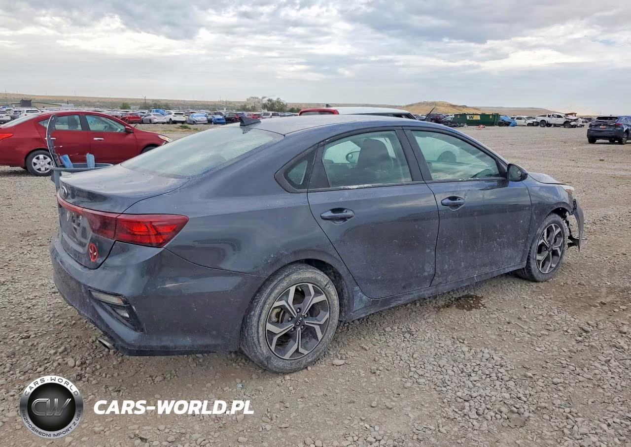 2019 Kia Forte Lxs VIN:3KPF24AD5KE077793 - 3