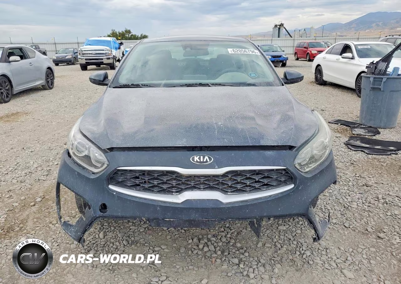 2019 Kia Forte Lxs VIN:3KPF24AD5KE077793 - 5