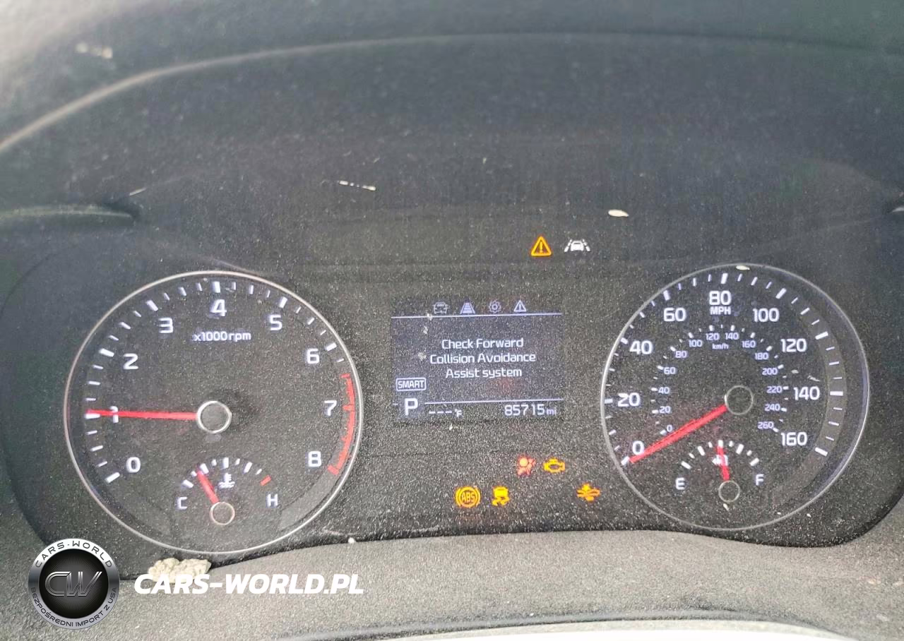 2019 Kia Forte Lxs VIN:3KPF24AD5KE077793 - 9