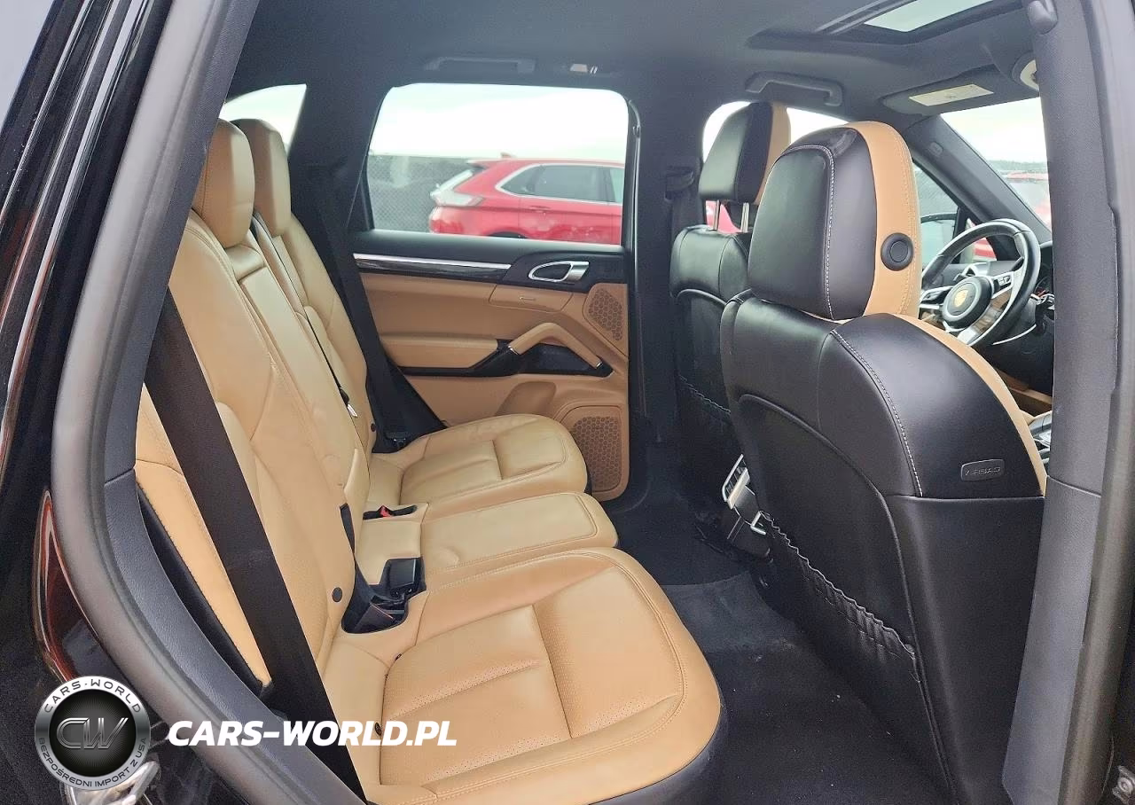 2018 Porsche Cayenne VIN:WP1AA2A28JKA01995 - 10