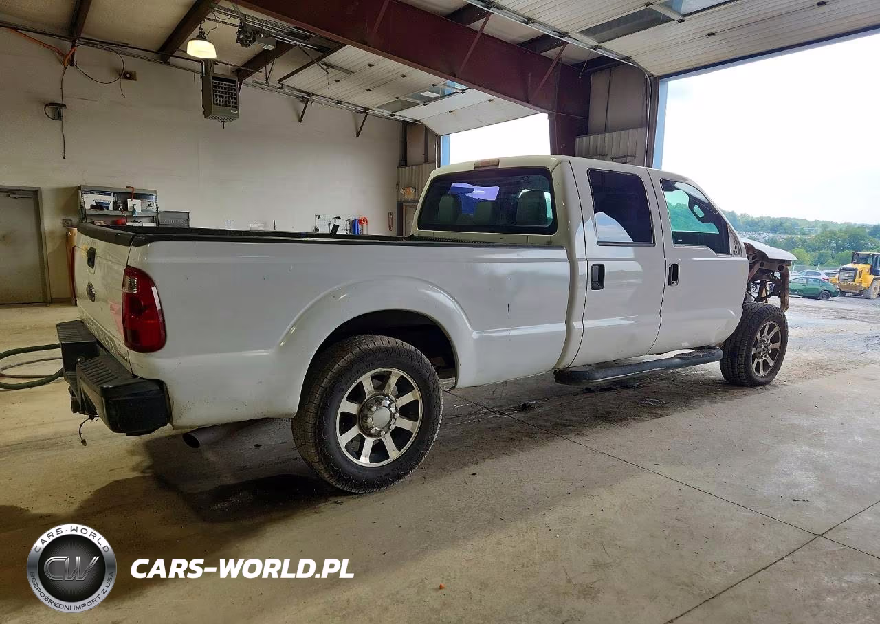 2014 Ford F250 Super Duty VIN:1FT7W2B62EEA94743 - 3