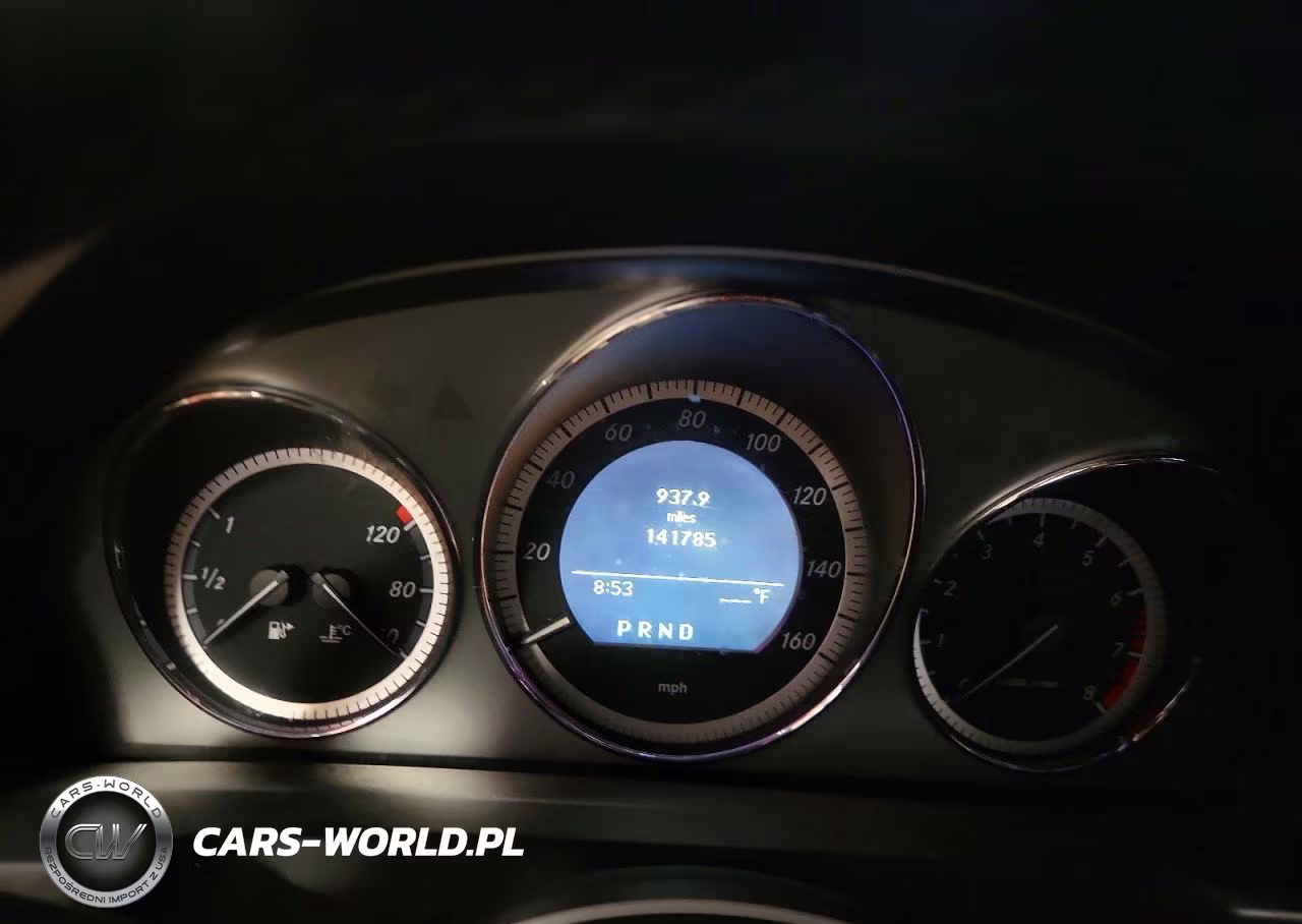 2010 Mercedes-Benz C 300 4Matic VIN:WDDGF8BB6AF474629 - 9