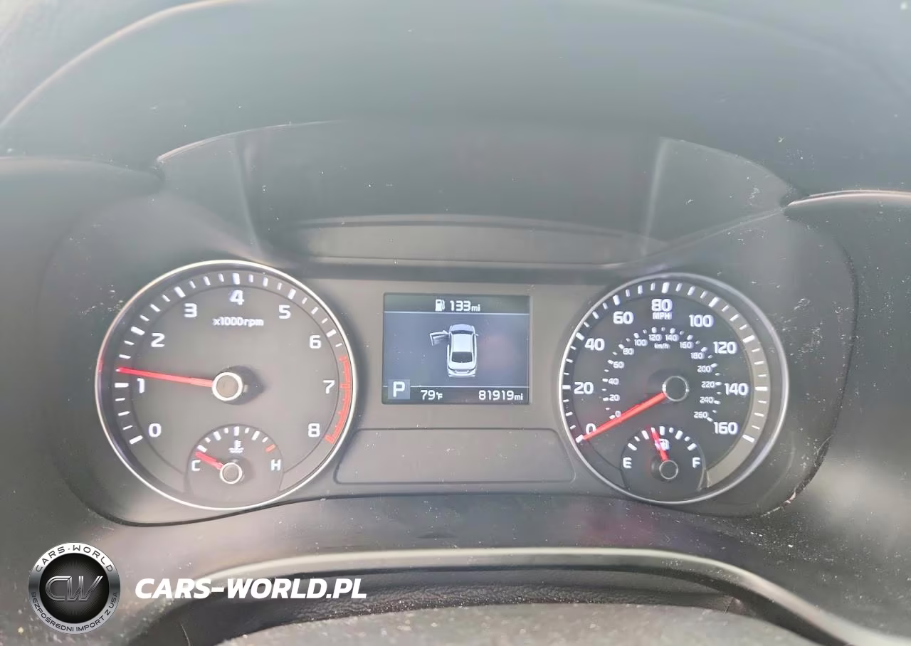 2019 Kia Forte Lxs VIN:3KPF24AD4KE071919 - 9