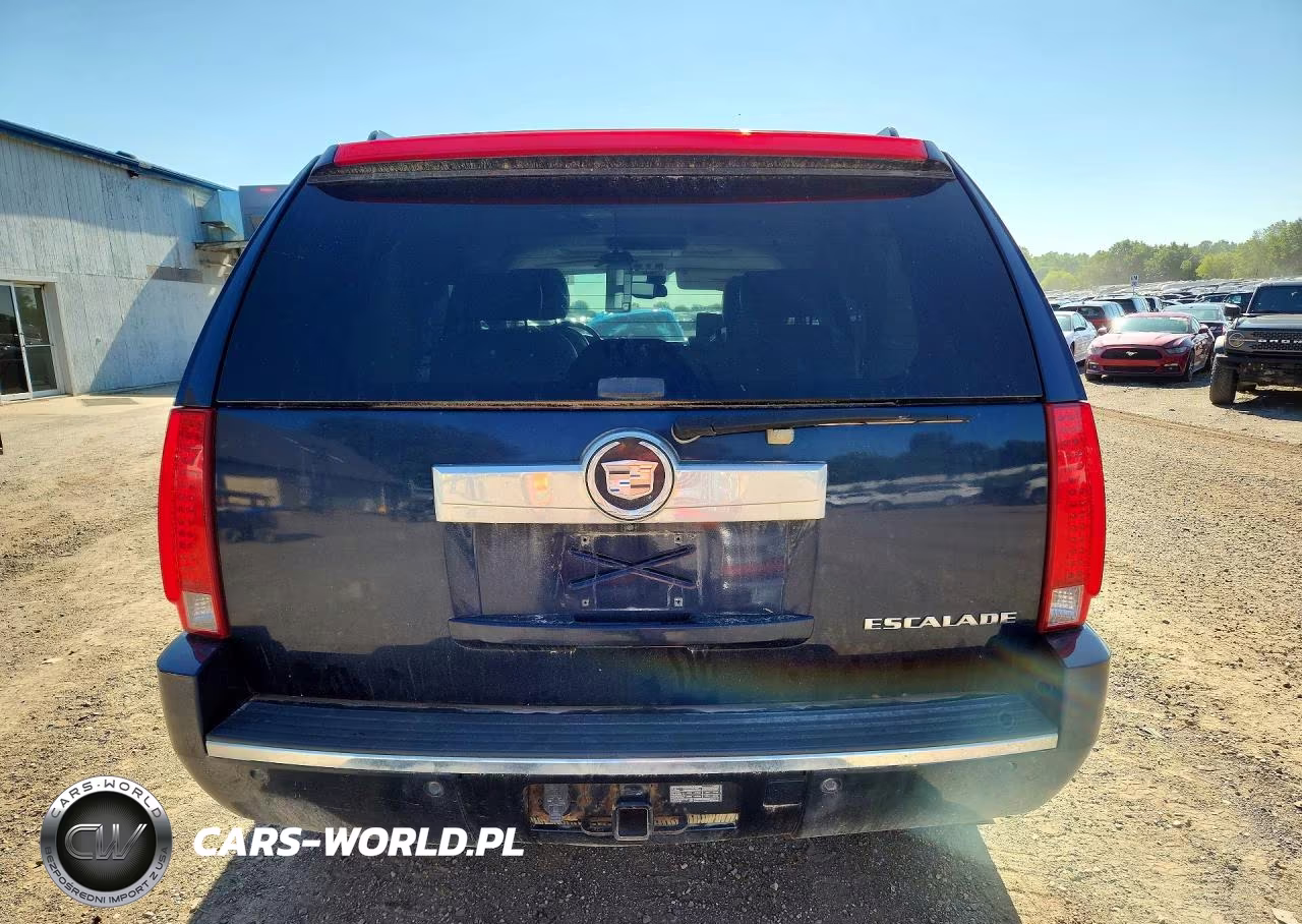 2008 Cadillac Escalade Luxury VIN:1GYFK63868R271896 - 6