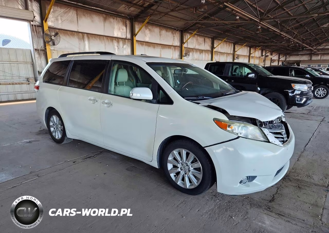 2014 Toyota Sienna Limited 7-Passenger VIN:5TDYK3DC1ES490682 - 4