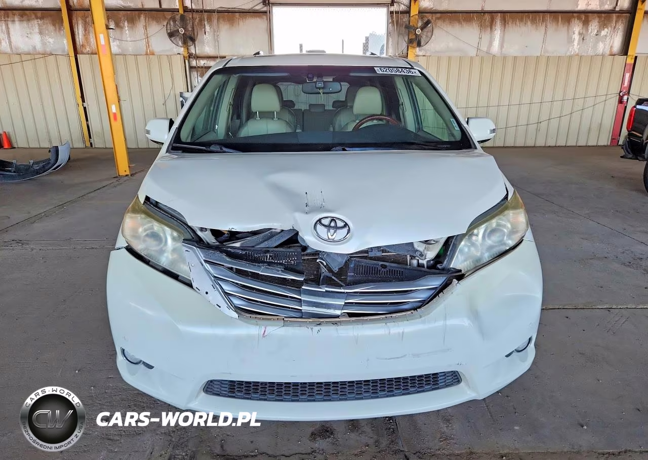 2014 Toyota Sienna Limited 7-Passenger VIN:5TDYK3DC1ES490682 - 5