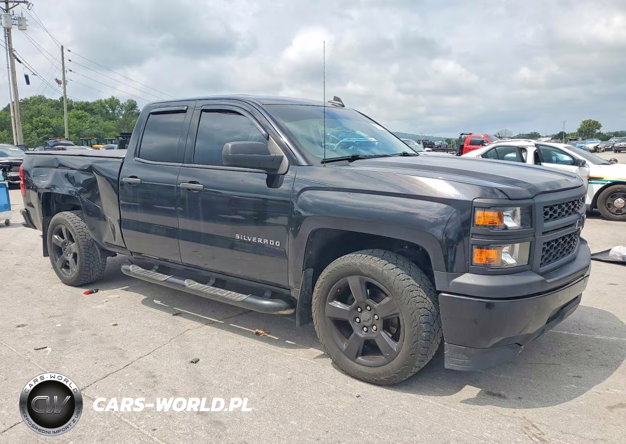 2015 Chevrolet Silverado C1500 VIN:1GCRCPEH0FZ344146 - 4