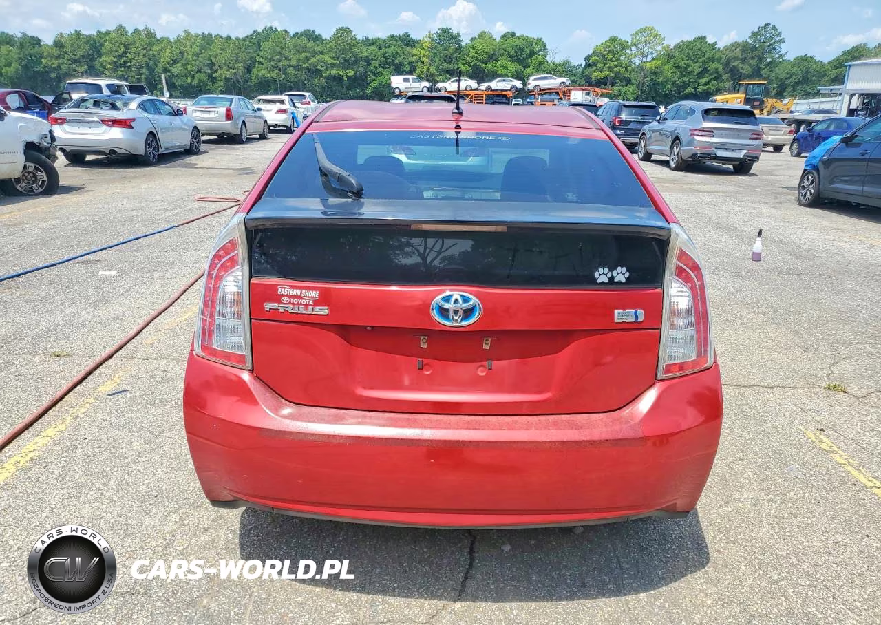 2015 Toyota Prius Two VIN:JTDKN3DU3F0402094 - 6