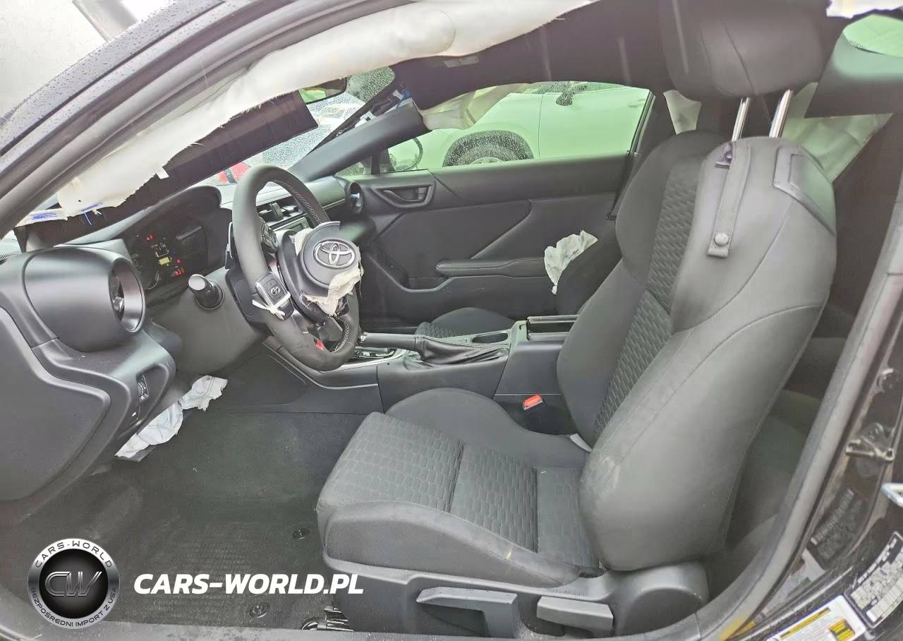 2024 Toyota Gr86 Base VIN:JF1ZNBB1XR8758071 - 7
