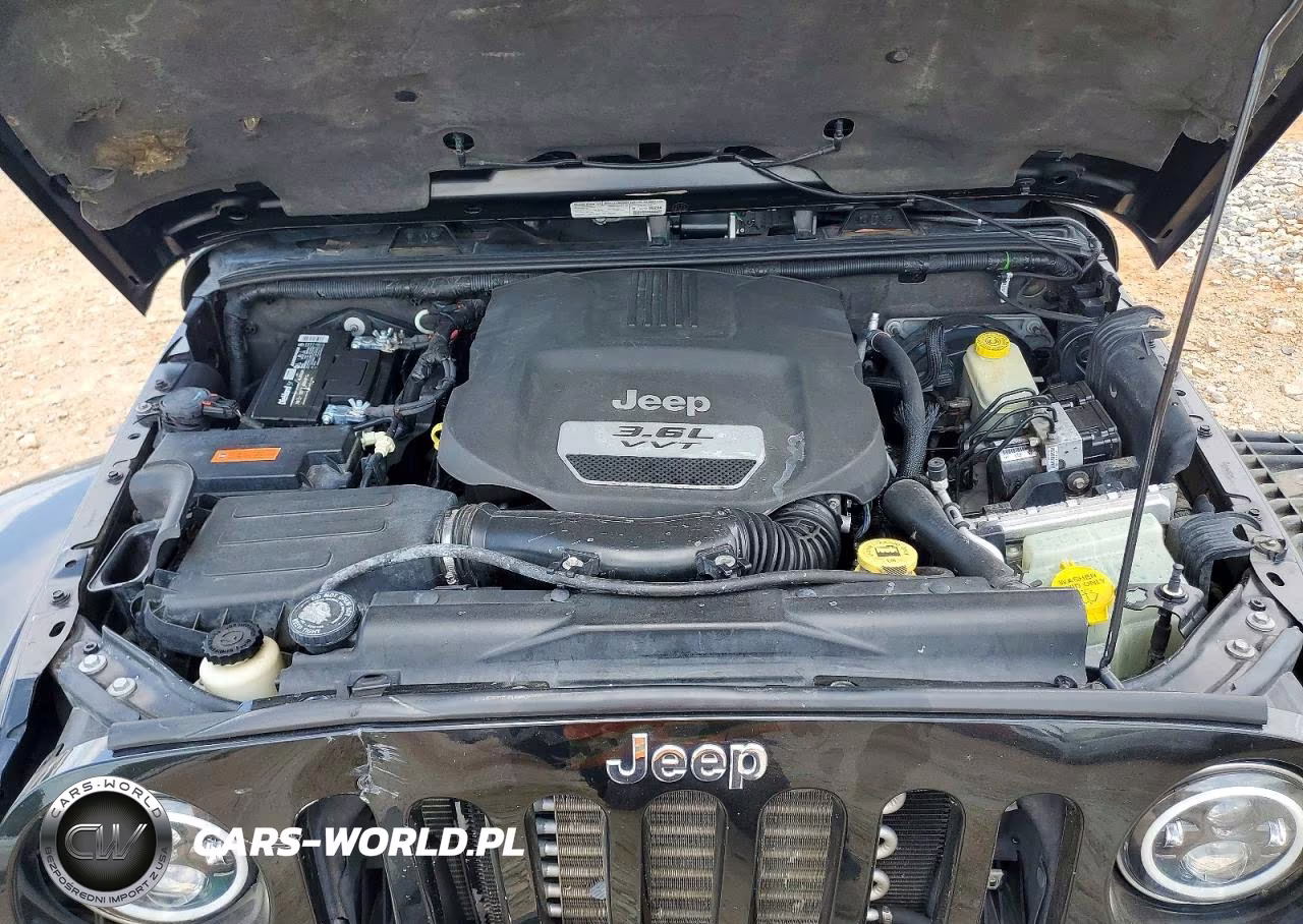 2013 Jeep Wrangler Unlimited Sahara VIN:1C4BJWEG5DL592661 - 11