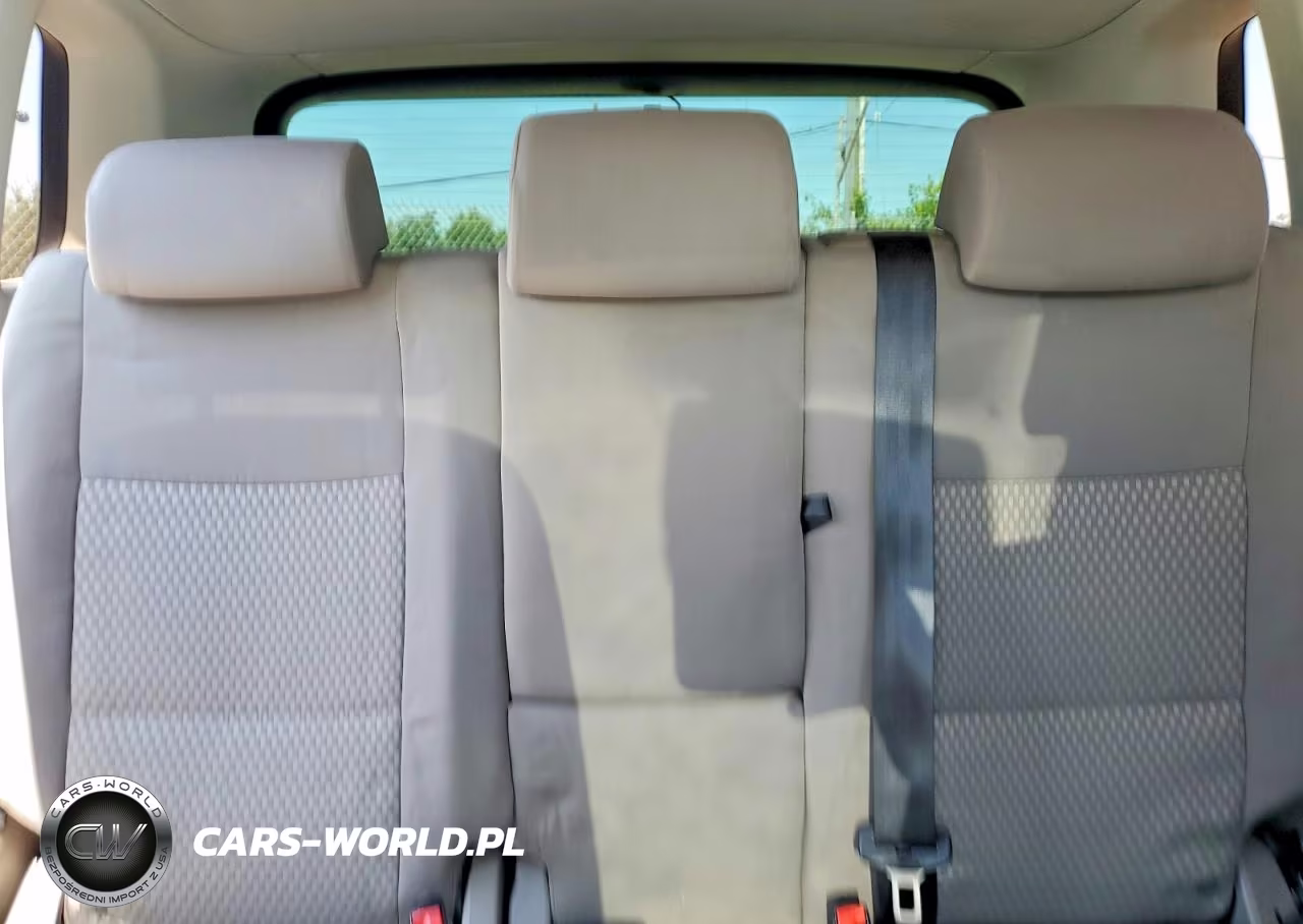 2010 Volkswagen Tiguan S VIN:WVGAV7AX5AW531845 - 10