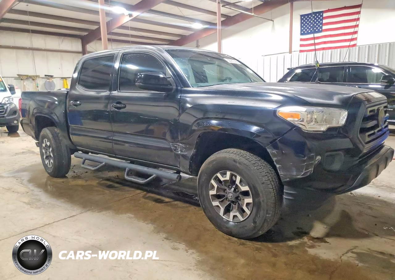 2018 Toyota Tacoma Sr V6 VIN:3TMCZ5AN9JM130948 - 4