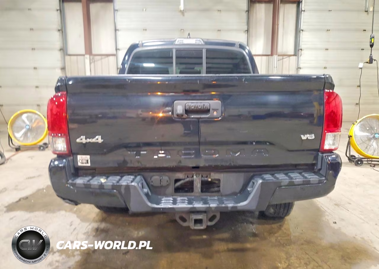 2018 Toyota Tacoma Sr V6 VIN:3TMCZ5AN9JM130948 - 6