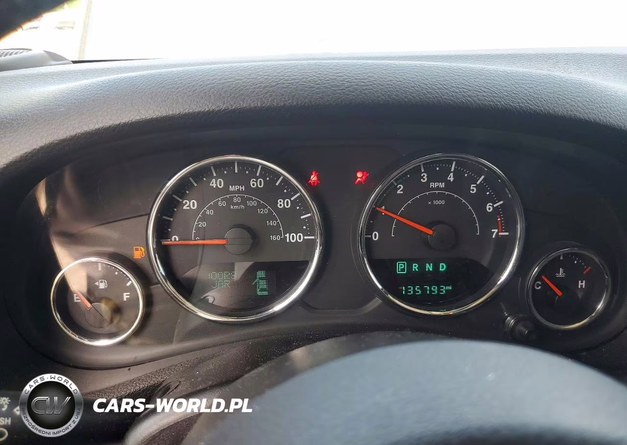 2016 Jeep Wrangler Unlimited Sport VIN:1C4BJWDG1GL209174 - 9